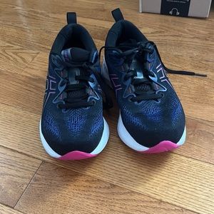 Women’s ASICS running sneakers, size 8.5